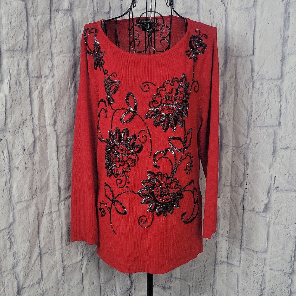 ×Sweaterworks Red and‎ Black Floral Sweater Large